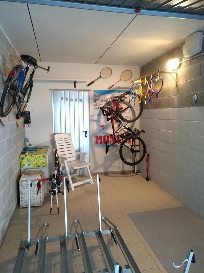 Residence Colibri Family & Bike Loano Bagian luar foto